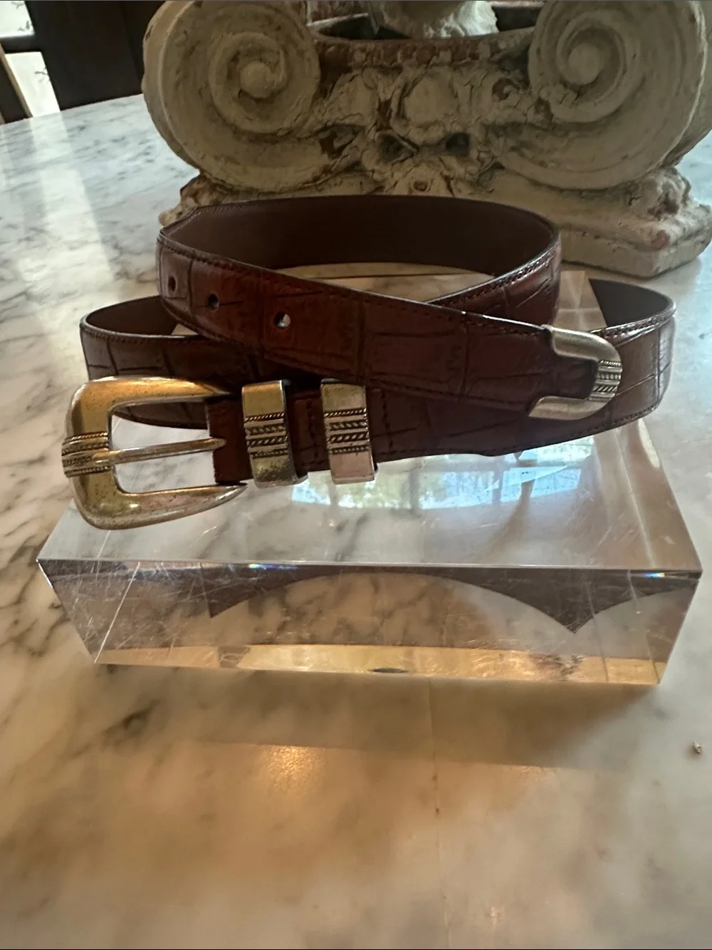 Jos. A. Bank, Alligator Embossed Leather Belt. Size:44